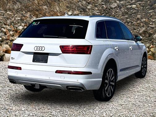 2019 Audi Q7 55 Premium Plus