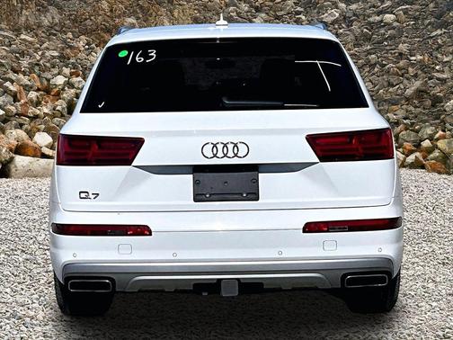 2019 Audi Q7 55 Premium Plus