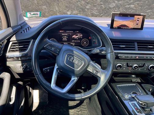 2019 Audi Q7 55 Premium Plus