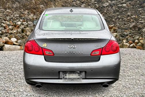 2011 INFINITI G37x Base