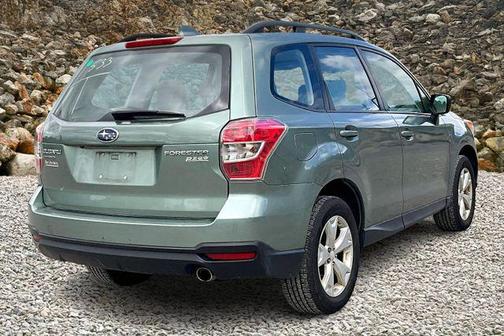 2016 Subaru Forester 2.5i