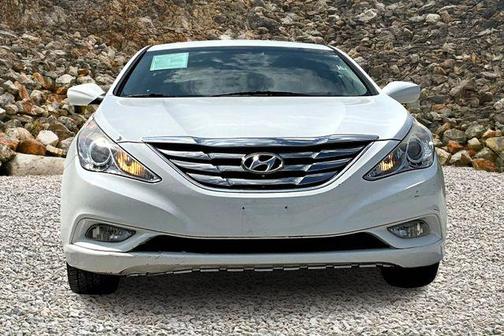 2013 Hyundai SONATA SE