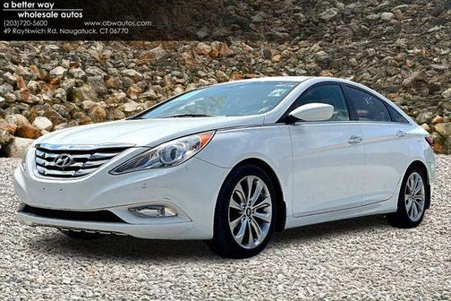 2013 Hyundai SONATA SE