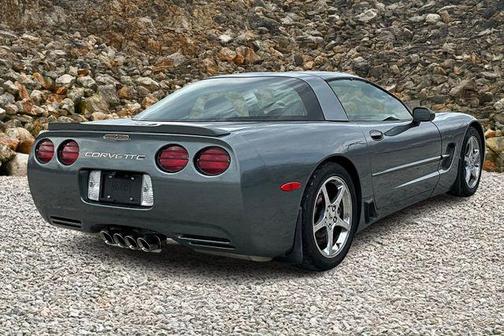 2003 Chevrolet Corvette Base