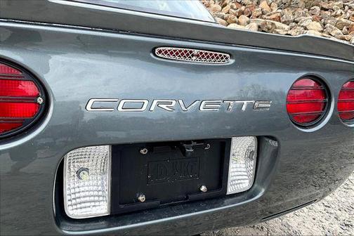 2003 Chevrolet Corvette Base