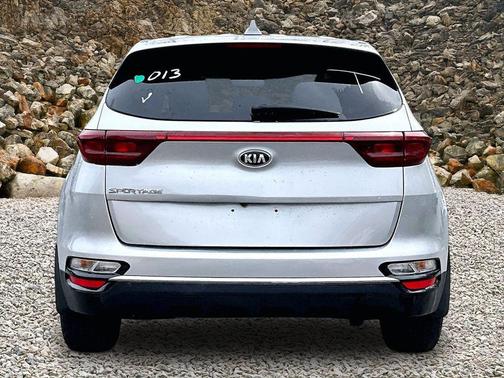 Sparkling Silver 2020 Kia Sportage LX