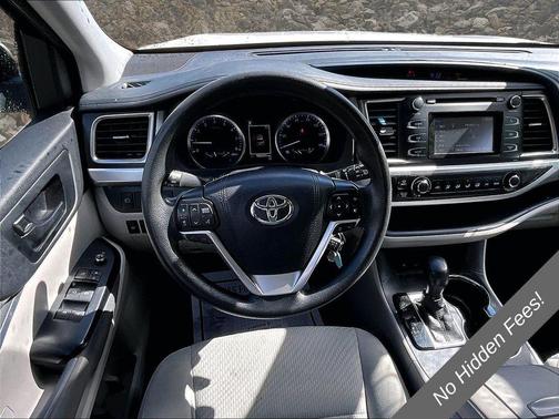 Blizzard Pearl 2018 Toyota Highlander LE