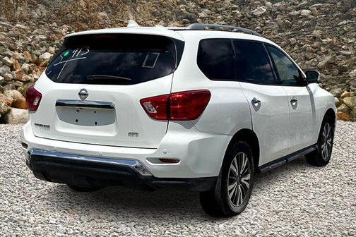 2019 Nissan Pathfinder S