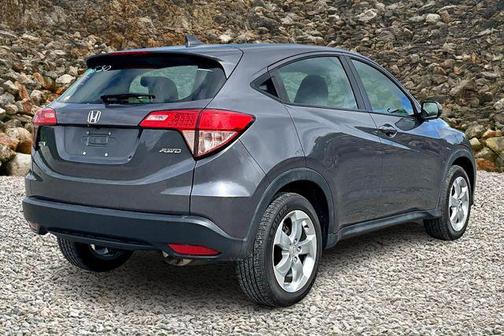 2017 Honda HR-V LX