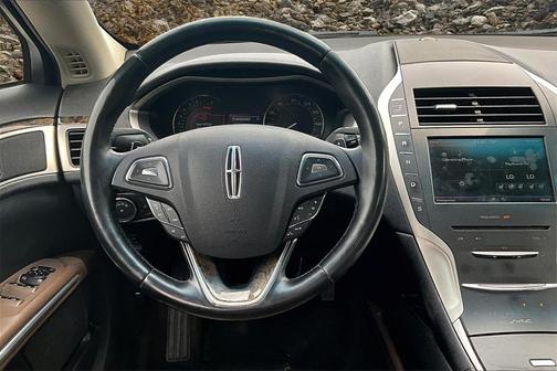 2016 Lincoln MKZ Base
