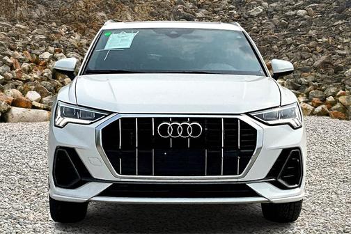 2023 Audi Q3 Premium 45 TFSI S line quattro Tiptronic