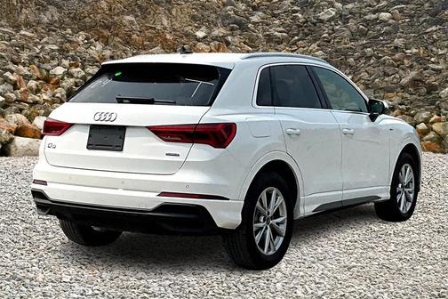 2023 Audi Q3 Premium 45 TFSI S line quattro Tiptronic