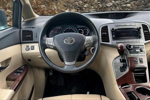 2010 Toyota Venza Base