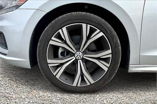 2021 Volkswagen Passat 2.0T SE