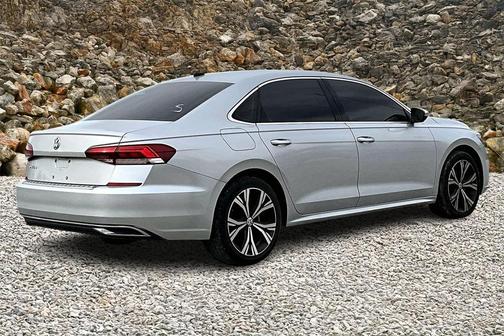 2021 Volkswagen Passat 2.0T SE