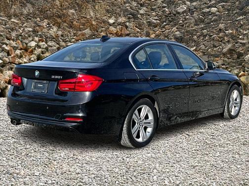2017 BMW 330 330i