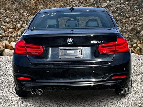 2017 BMW 330 330i