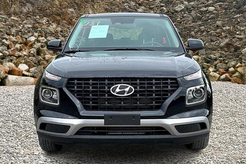 2024 Hyundai VENUE SE