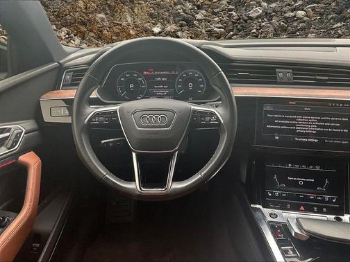 2022 Audi e-tron Sportback S line Premium Plus