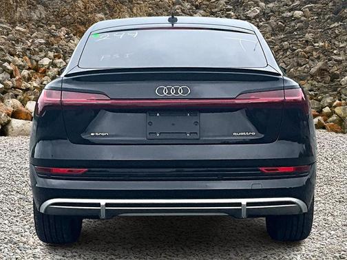 2022 Audi e-tron Sportback S line Premium Plus