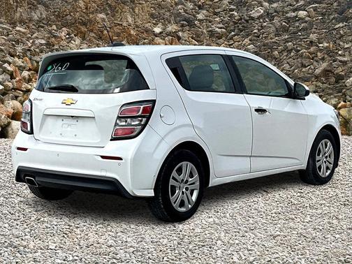 2020 Chevrolet Sonic FWD Hatchback 1FL 5-Door