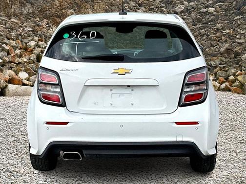 2020 Chevrolet Sonic FWD Hatchback 1FL 5-Door