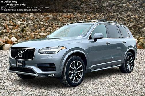 2016 Volvo XC90 T6 Momentum
