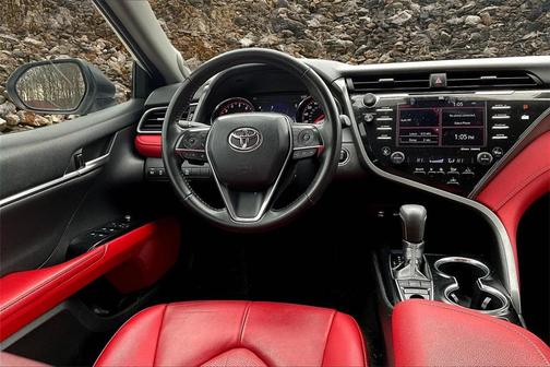 2019 Toyota Camry XSE
