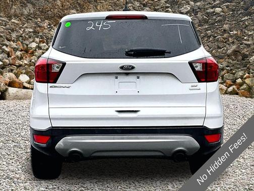 Oxford White 2019 Ford Escape SE
