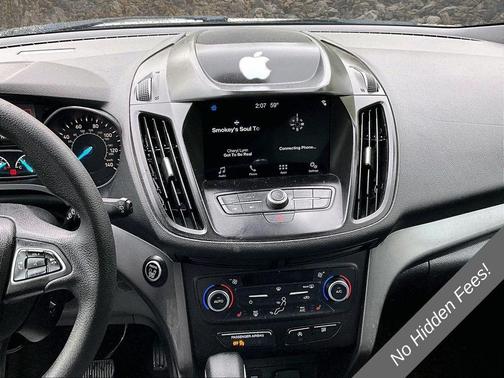 Oxford White 2019 Ford Escape SE