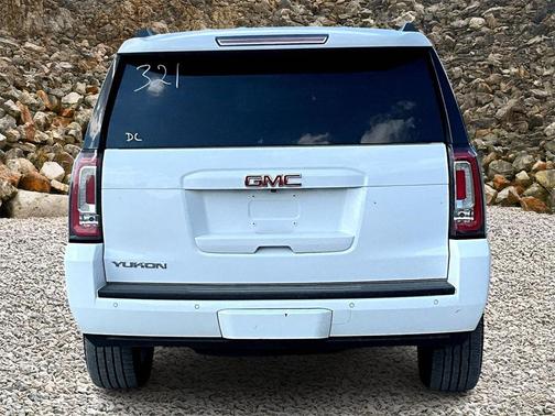 2016 GMC Yukon SLT