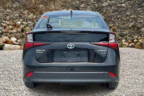 2019 Toyota Prius LE