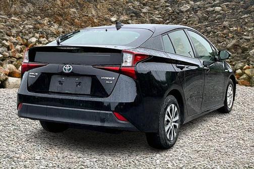 2019 Toyota Prius LE