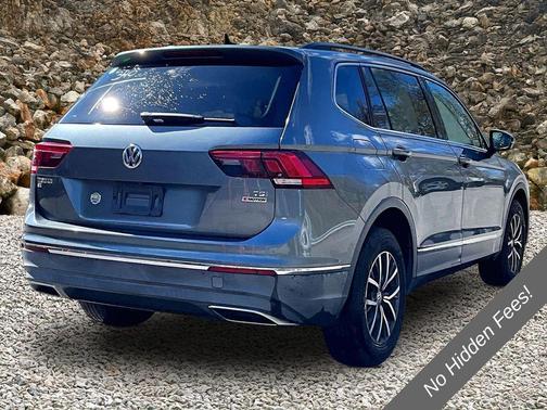 Platinum Gray Metallic 2018 Volkswagen Tiguan 2.0T SE 4MOTION