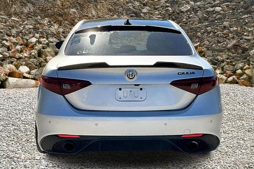 2019 Alfa Romeo Giulia Ti Sport Carbon