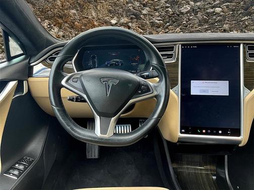 2015 Tesla Model S P85D