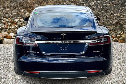 2015 Tesla Model S P85D