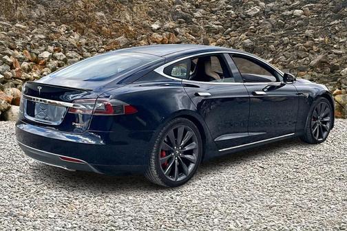 2015 Tesla Model S P85D