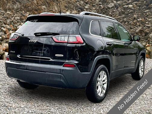 Diamond Black Crystal Pearlcoat 2019 Jeep Cherokee Latitude