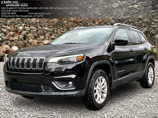 Diamond Black Crystal Pearlcoat 2019 Jeep Cherokee Latitude