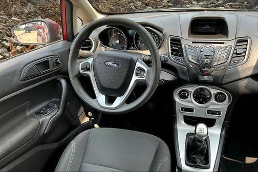 2017 Ford Fiesta SE