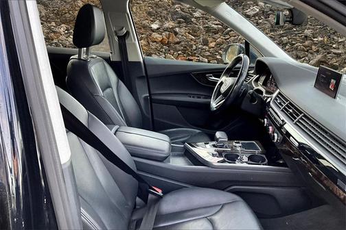 2017 Audi Q7 3.0T Premium