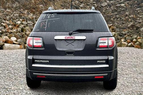 2016 GMC Acadia SLE-2
