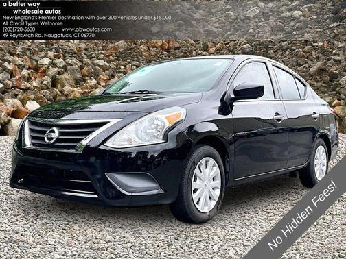 Super Black Metallic 2019 Nissan Versa 1.6 SV