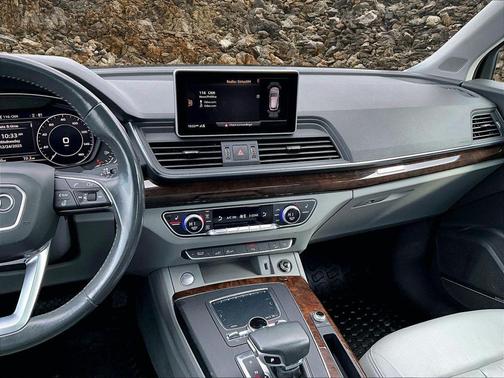 2020 Audi Q5 Premium Plus 55 TFSI e quattro S tronic