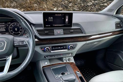 2020 Audi Q5 Premium Plus 55 TFSI e quattro S tronic