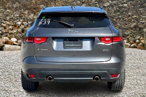 2018 Jaguar F-PACE 25t Premium