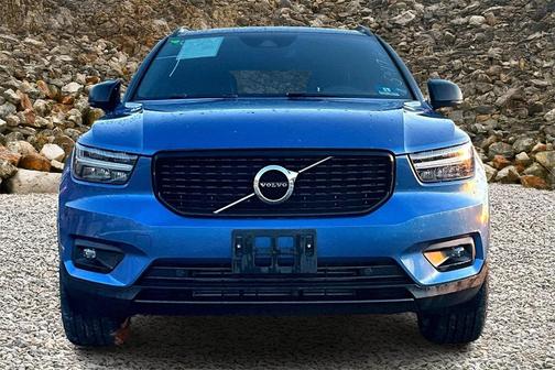 2020 Volvo XC40 T5 R-Design