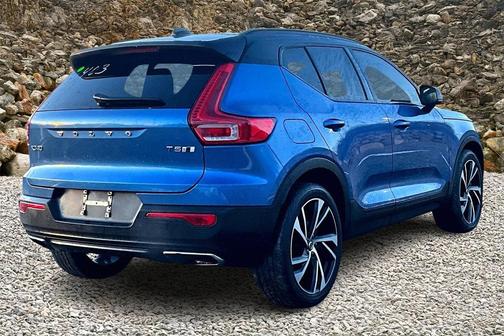2020 Volvo XC40 T5 R-Design