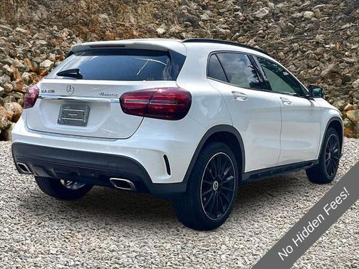 White 2020 Mercedes-Benz GLA 250 4MATIC